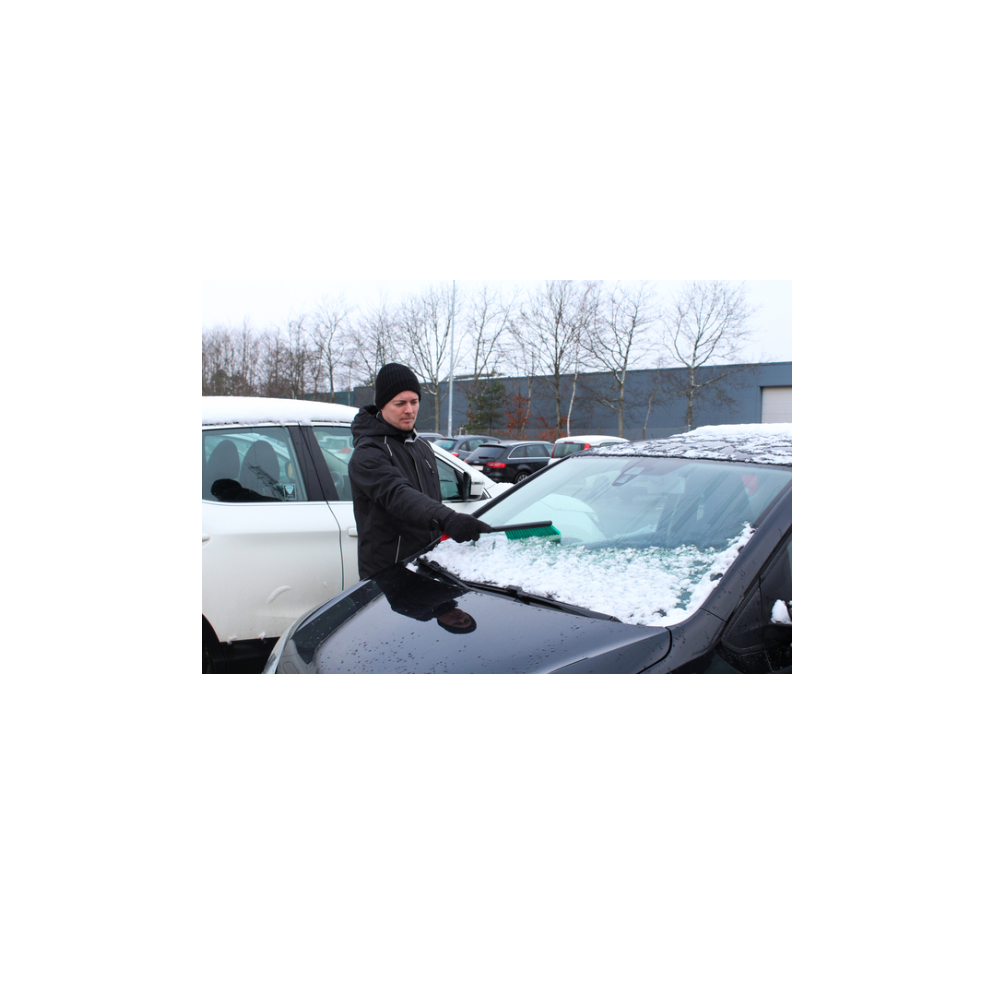 Vikan - Long-handled snow brush with ice scraper - 520052